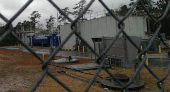 Sewage at the treatment plant at Cannonsgate is now being away by truck for treatment. Photo: Frank Tursi, Coastal Review Online