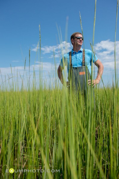 Joel Fodrie, another researcher at the UNC Institute of Marine Sciences, was eager to team up with oytersman David Cessna. Photo: UNC